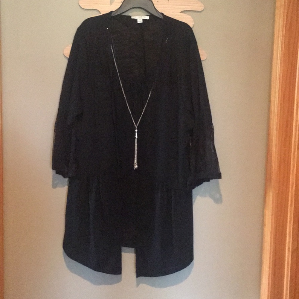 Studio works  cardigan 2 piece w/ necklace